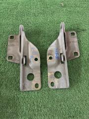 Фото запчасти петля капота NISSAN Sunny Б/У запчасть Запчасть петля капота NISSAN Sunny