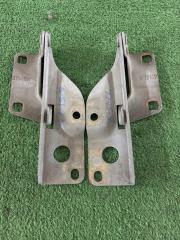 Фото запчасти петля капота NISSAN Sunny 1999 Б/У запчасть Запчасть петля капота NISSAN Sunny 1999