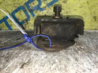 Подушка двигателя ELF NHR55E 4JB1