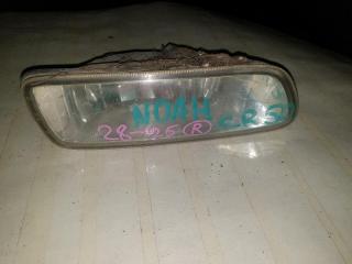 ТУМАНКА правая TOYOTA NOAH