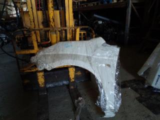 Крыло переднее левое TOYOTA ISIS контрактная Крыло переднее левое TOYOTA ISIS