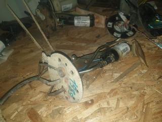 Бензонасос TOYOTA NOAH контрактная Бензонасос TOYOTA NOAH