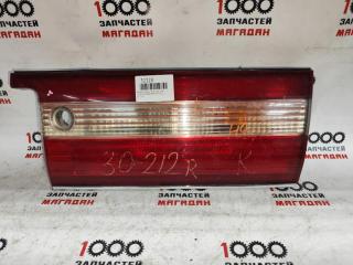 Вставка между стопов задняя правая TOYOTA CROWN MAJESTA