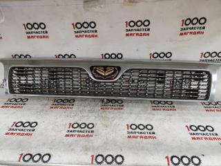 Запчасть решетка радиатора NISSAN CARAVAN