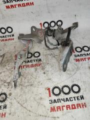 Фото запчасти петля капота передняя TOYOTA PROBOX/SUCCEED 2002-2020 контрактная запчасть Запчасть петля капота передняя TOYOTA PROBOX/SUCCEED 2002-2020