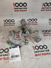 Фото запчасти петля капота передняя TOYOTA COROLLA контрактная запчасть Запчасть петля капота передняя TOYOTA COROLLA