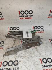 Фото запчасти петля капота передняя NISSAN VANETTE контрактная запчасть Запчасть петля капота передняя NISSAN VANETTE