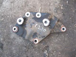 Кронштейн MITSUBISHI L200 2005- 2005 2006 2007 2008 2009 2010 2011 2012 2013 2014 2015