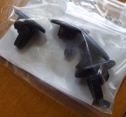 Клипса передняя MITSUBISHI PAJERO SPORT 1 1998 1999 2000 2001 2002 2003 2004 2005 2006 2007 2008 2009