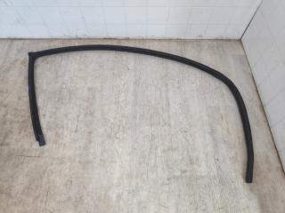 Уплотнительная резинка передняя правая MITSUBISHI PAJERO SPORT 2 2008 2009 2010 2011 2012 2013 2014 2015 2016