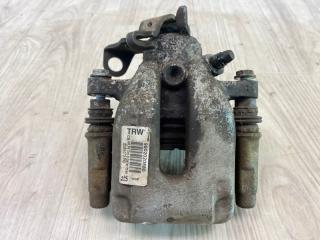 Фото запчасти суппорт тормозной задний правый PEUGEOT 408 2012 2013 2014 2015 2016 2017 Б/У запчасть Запчасть суппорт тормозной задний правый PEUGEOT 408 2012 2013 2014 2015 2016 2017