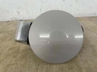 Запчасть лючок бензобака HYUNDAI SOLARIS 1 2010-2017 SB G4FA 695100U000 Б/У Лючок бензобака HYUNDAI SOLARIS 1 2010-2017 SB G4FA 695100U000 Б/У