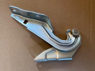 Петля капота передняя правая MITSUBISHI OUTLANDER 3 2006 2007 2008 2009 2010 2011 2012