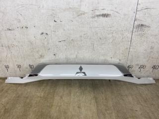НАКЛАДКА ЗАМКА КАПОТА задняя MITSUBISHI OUTLANDER 3 2015 2016 2017 2018 2019 2020 2021 2022