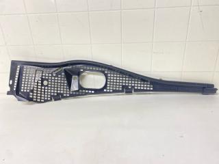 Запчасть жабо правое RENAULT DUSTER 2012 2013 2014 2015 2016 2017 2018 2019 2020 2021 2022 2023