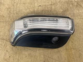 Повторитель поворота в зеркало правый MITSUBISHI PAJERO 4 2008 2009 2010 2011 2012 2013 2014 2015 2016 2017 2018