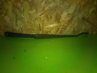 Фото запчасти дворник Subaru Forester 2000 Б/У запчасть Запчасть дворник Subaru Forester 2000