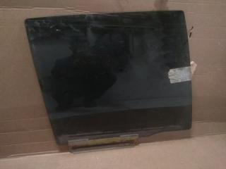 Запчасть стекло заднее правое Mazda Familia 1998