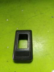 Фото запчасти окантовка кнопок Subaru Leone 1990 Б/У запчасть Запчасть окантовка кнопок Subaru Leone 1990