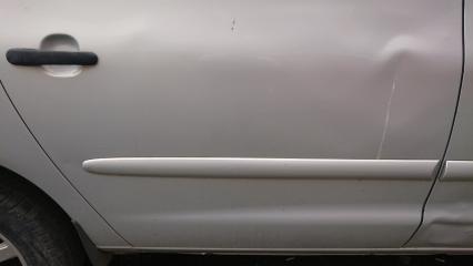 Запчасть дверь задняя правая Ford Galaxy 2000