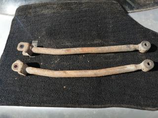 Запчасть рычаг подвески Daihatsu Pyzar