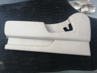 Запчасть кожух сиденья Daihatsu Pyzar