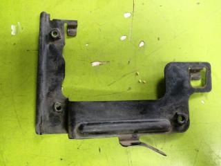 Запчасть крепление противотуманной фары переднее левое Subaru Impreza 2004