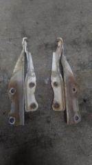 Запчасть петля капота Nissan Serena