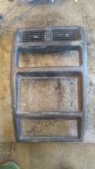 Запчасть центральная консоль Daihatsu Pyzar