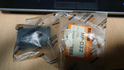 Фото запчасти втулка стабилизатора Mitsubishi 1995 новая запчасть Запчасть втулка стабилизатора Mitsubishi 1995