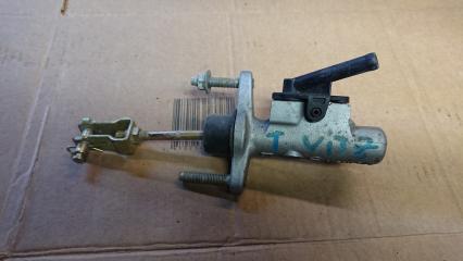 Запчасть главный тормозной цилиндр toyota vitz 2000
