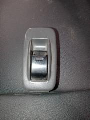 Запчасть кнопка стеклоподъёмника передняя правая Toyota Camry 1994