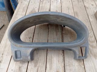 Запчасть рамка панели приборов Nissan March