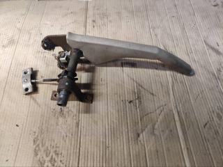 Фото запчасти ручка ручного тормоза Mitsubishi Galant Б/У запчасть Запчасть ручка ручного тормоза Mitsubishi Galant