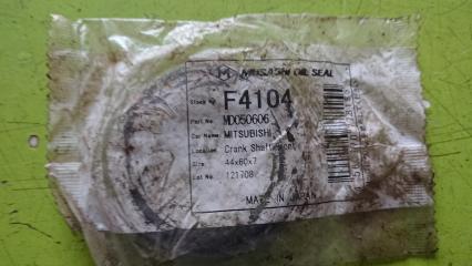 Фото запчасти сальник коленвала передний Mitsubishi galant 2002 новая запчасть Запчасть сальник коленвала передний Mitsubishi galant 2002
