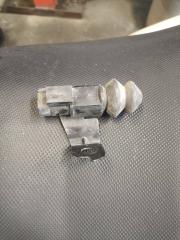 Запчасть концевик капота Nissan Tiida