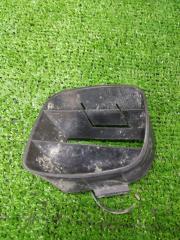 Запчасть заглушка бампера передняя audi 80