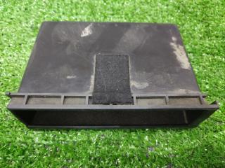 Запчасть кармашек audi 80