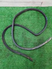 Запчасть уплотнительная резинка Kia Spectra 2006