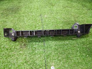 Запчасть крепление бампера переднее левое Subaru impreza