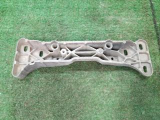 Запчасть траверса кпп BMW 5-Series