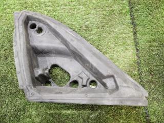 Запчасть уголок двери левый Volvo S60