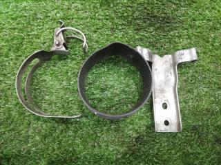 Запчасть крепление топливного фильтра заднее Subaru impreza wrx STI 2005