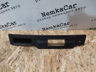 Запчасть накладка двери багажника OPEL ASTRA H 2010