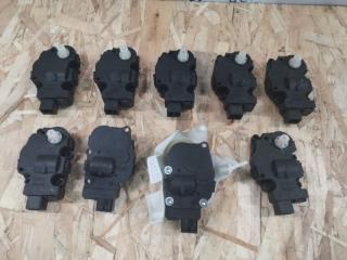 Запчасть сервопривод печки AUDI A4 2010