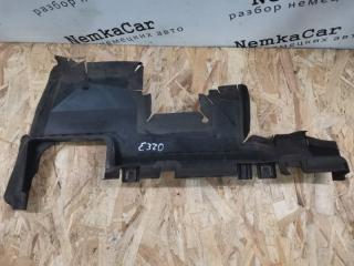 Запчасть воздуховод радиатора правый AUDI A4 2009