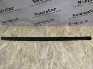 Запчасть уплотнительная резинка стекла передняя правая OPEL ASTRA H 2008