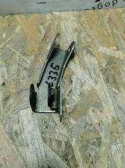 Запчасть кронштейн Volkswagen Passat B6 2007