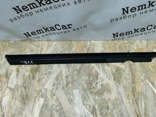Уплотнитель стекла задний правый Mercedes C-Class W204 2010