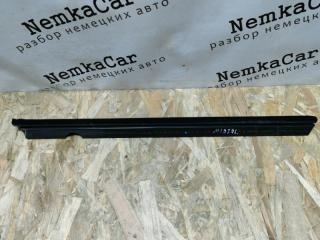 Уплотнитель стекла задний левый Mercedes C-Class W204 2010
